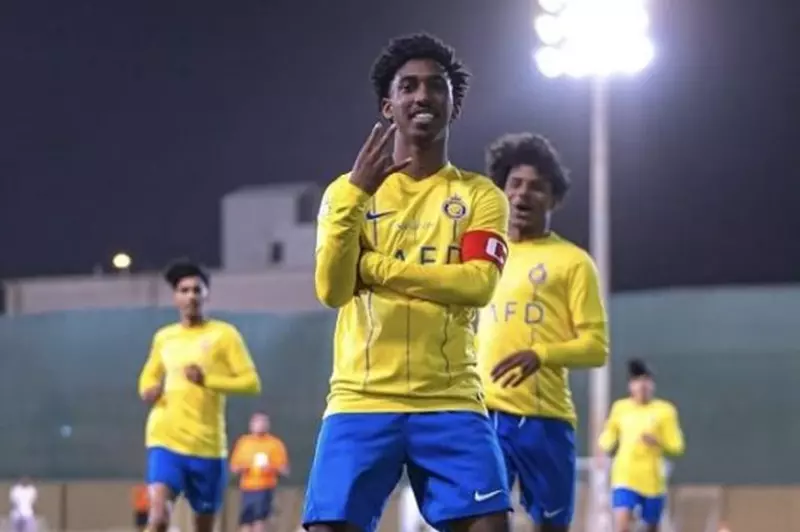 محمد هزازي لاعب النصر السابق والاتحاد الحالي 
